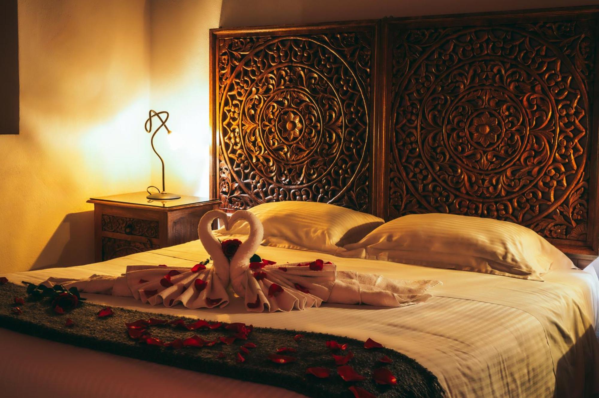 Oinoessa Traditional Boutique Guest Houses โลฟู ภายนอก รูปภาพ