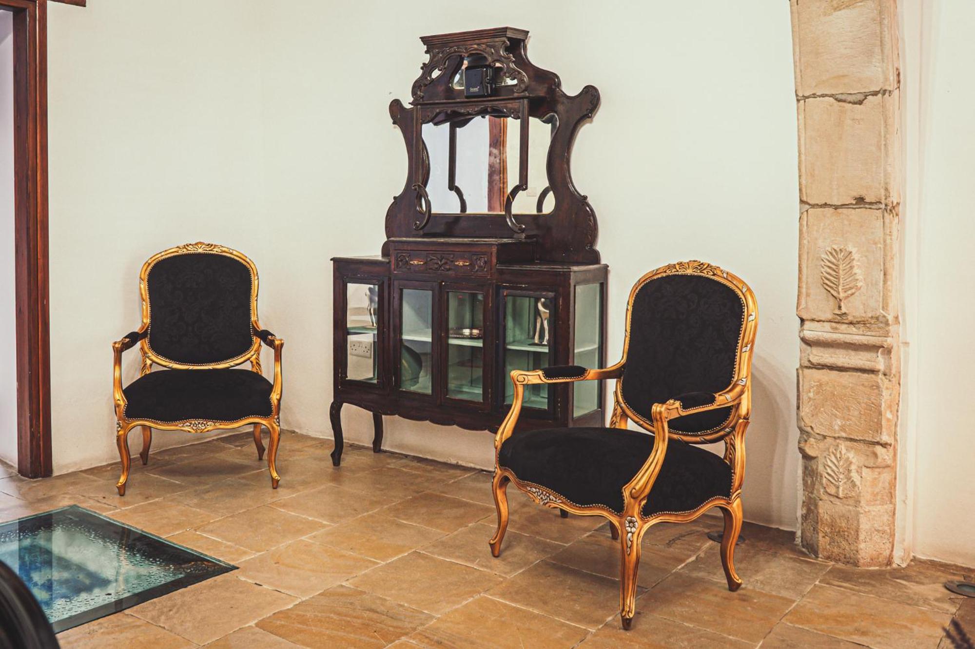 Oinoessa Traditional Boutique Guest Houses โลฟู ภายนอก รูปภาพ